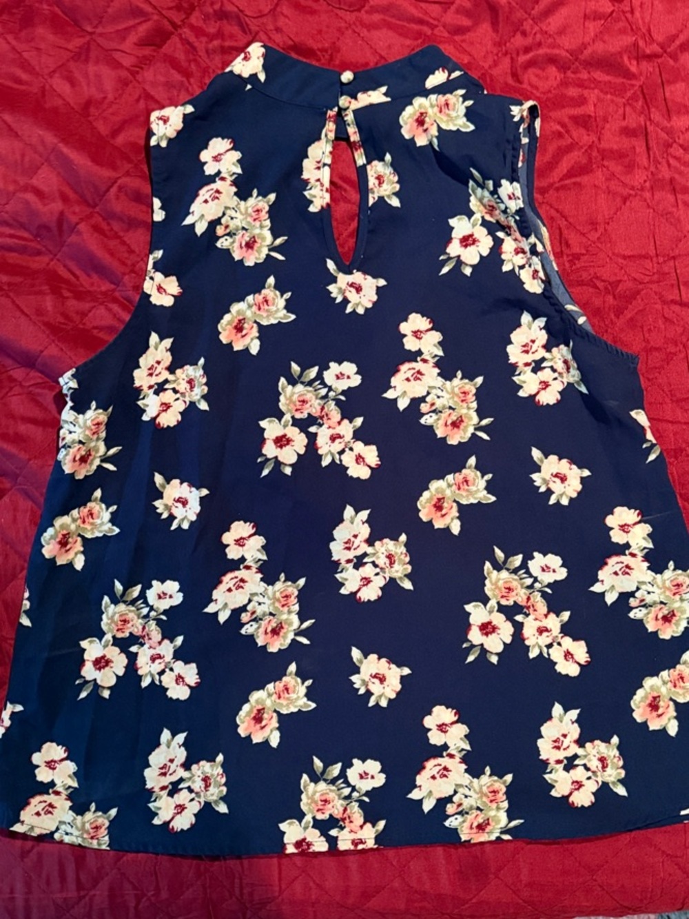 Navy Floral Sleeveless Keyhole Camisole